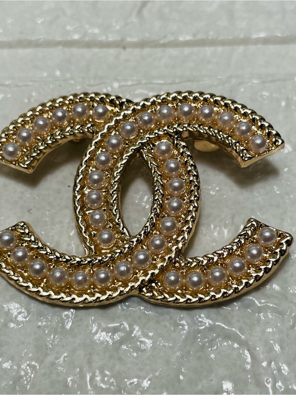 Gold Pearl Double-C Logo Brooch - Classic Designer Style